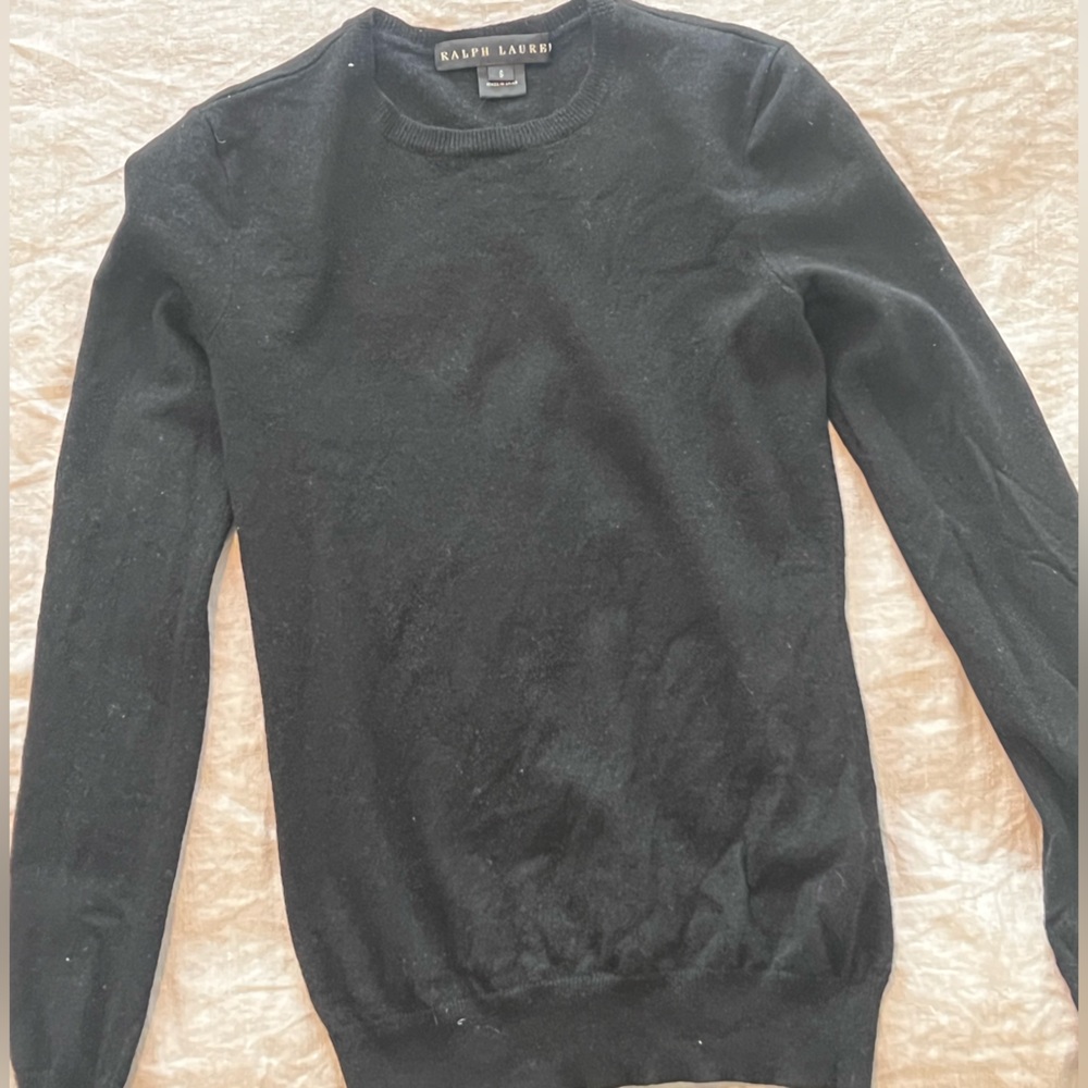 Woman’s cashmere Ralf Lauren sweater